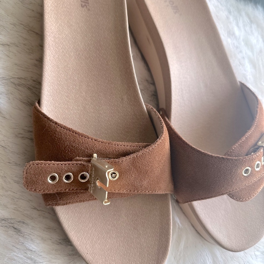 Dr. Scholl's Tan Suede Buckle Sandals - Picture 2 of 14